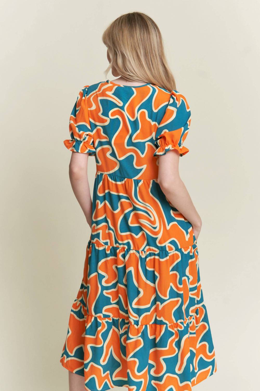 Jade By Jane - Beautiful Chaos Tiered Short Sleeve A-line Midi Dress