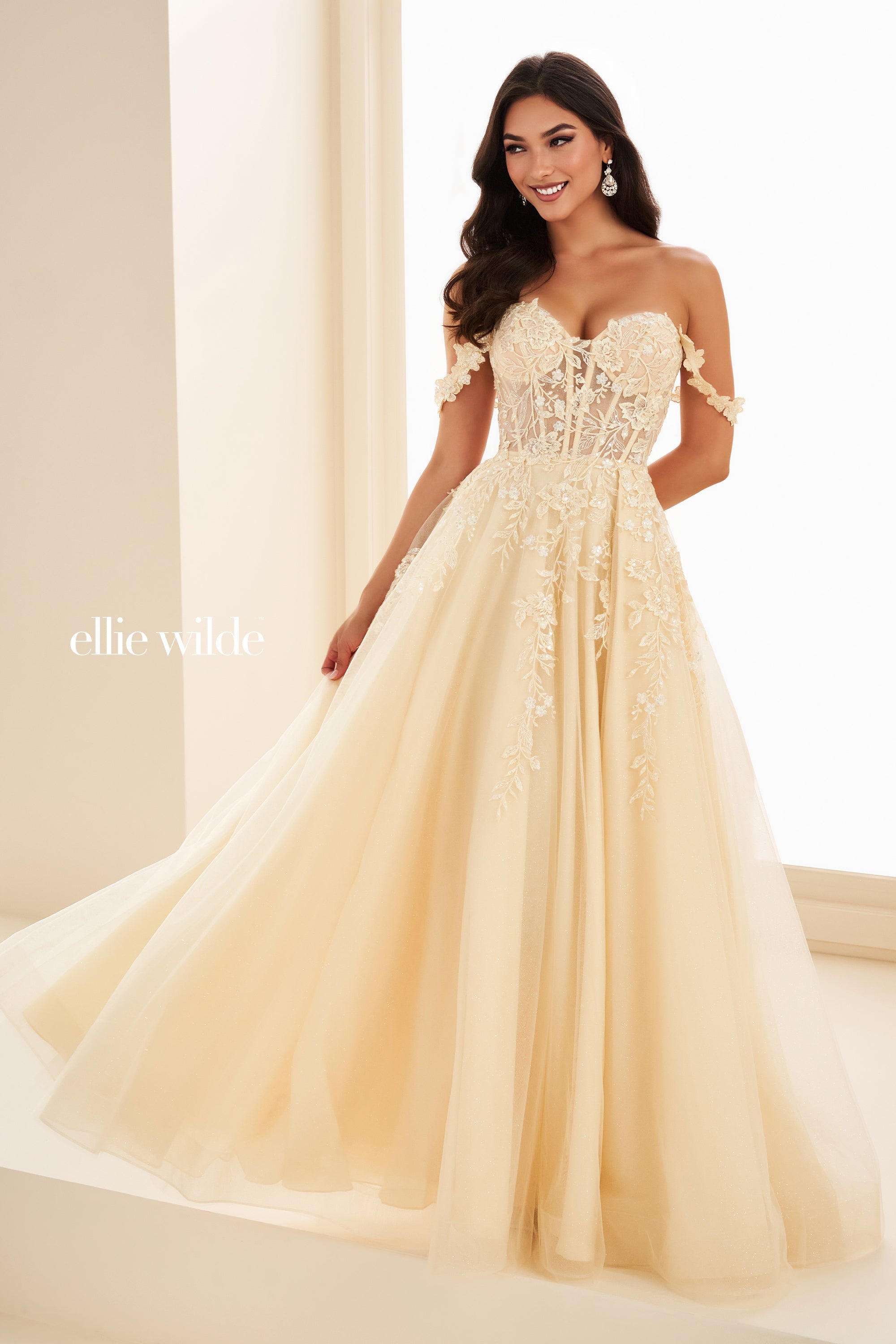 EW35101 - Ellie Wilde