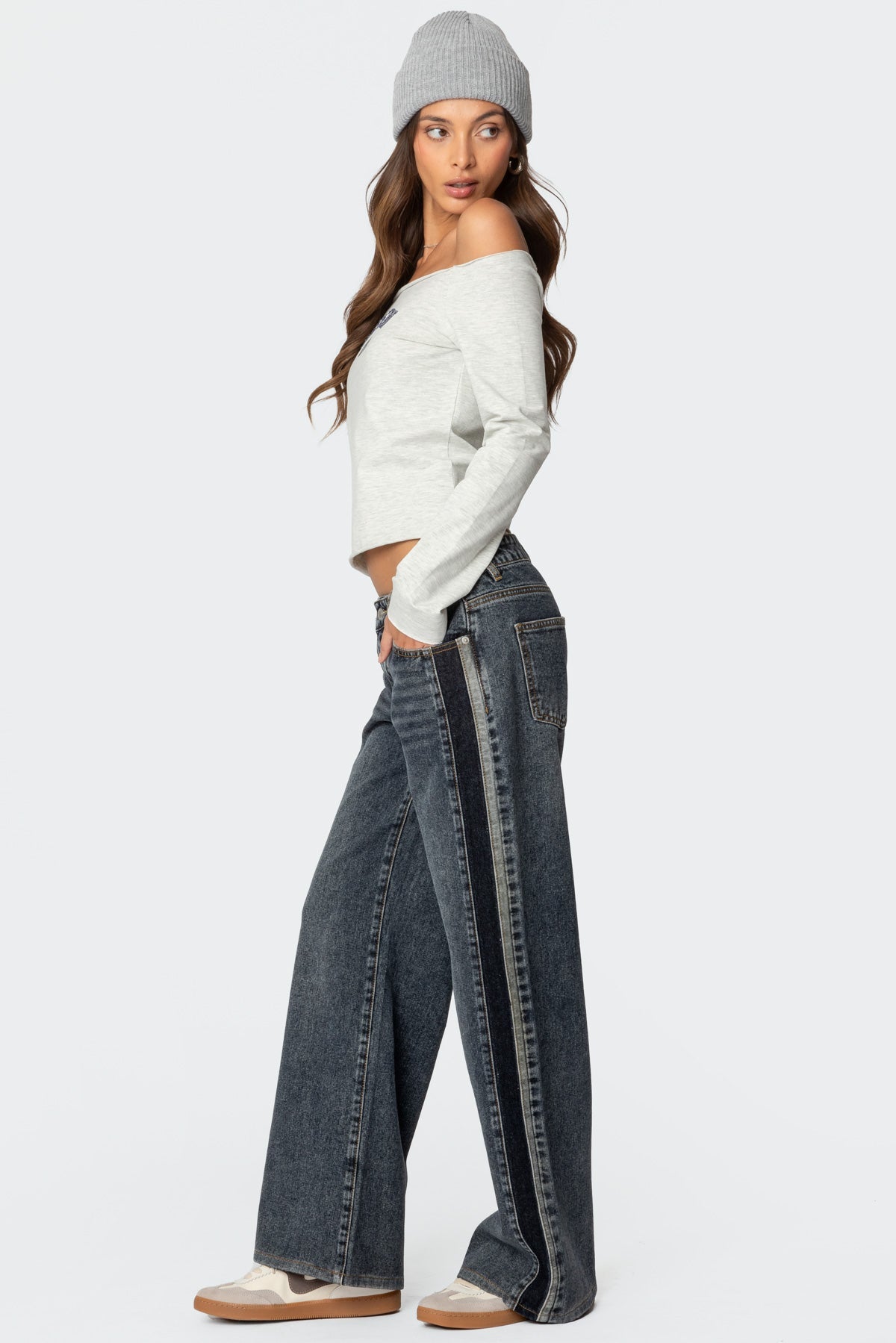 Contrast Panel Low Rise Baggy Jeans