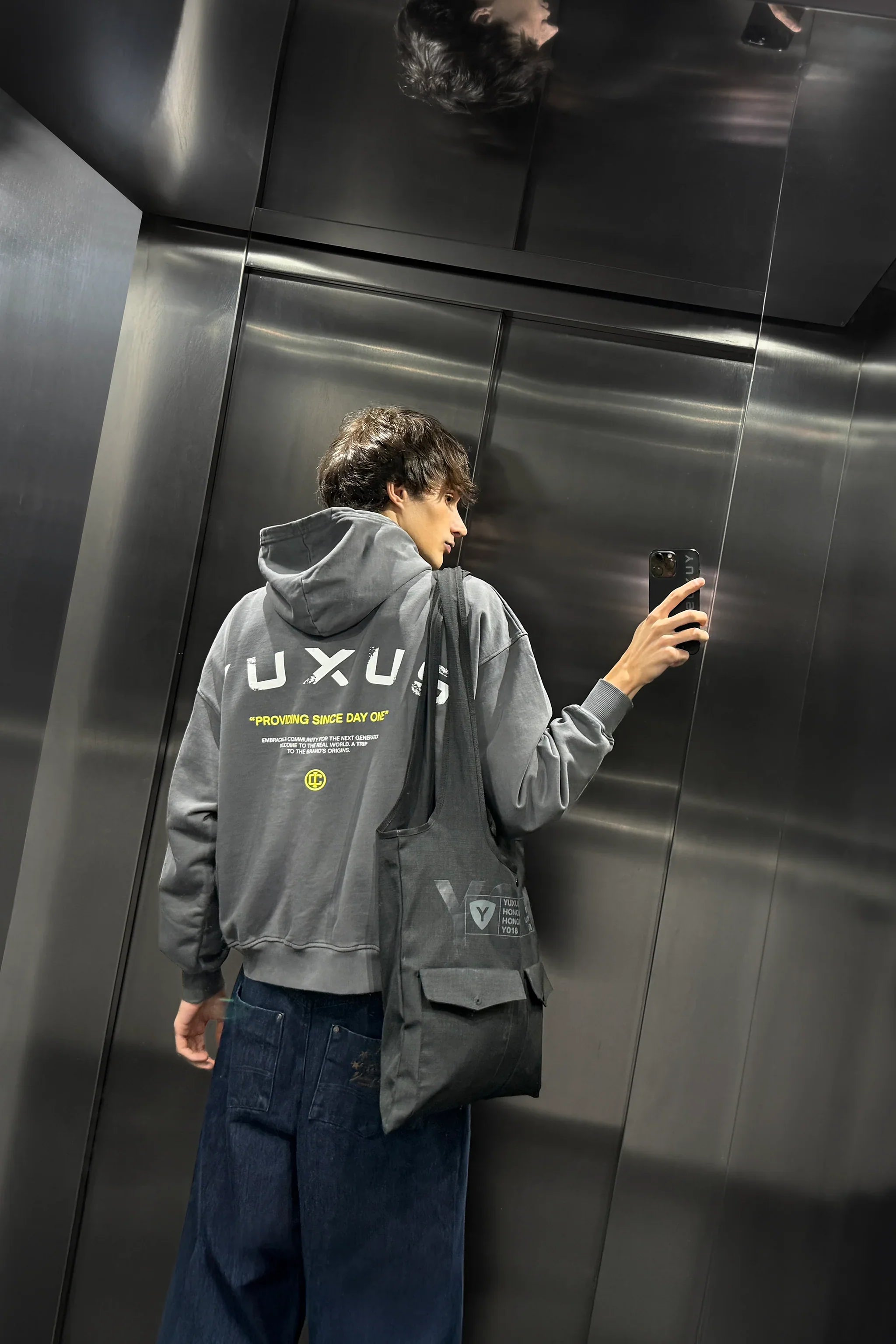 ONYX ICONS HOODIE