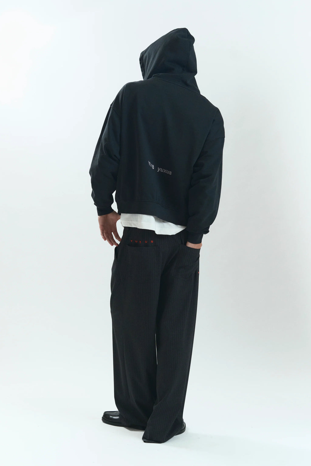 GARN LOWERCASE ZIP BLACK