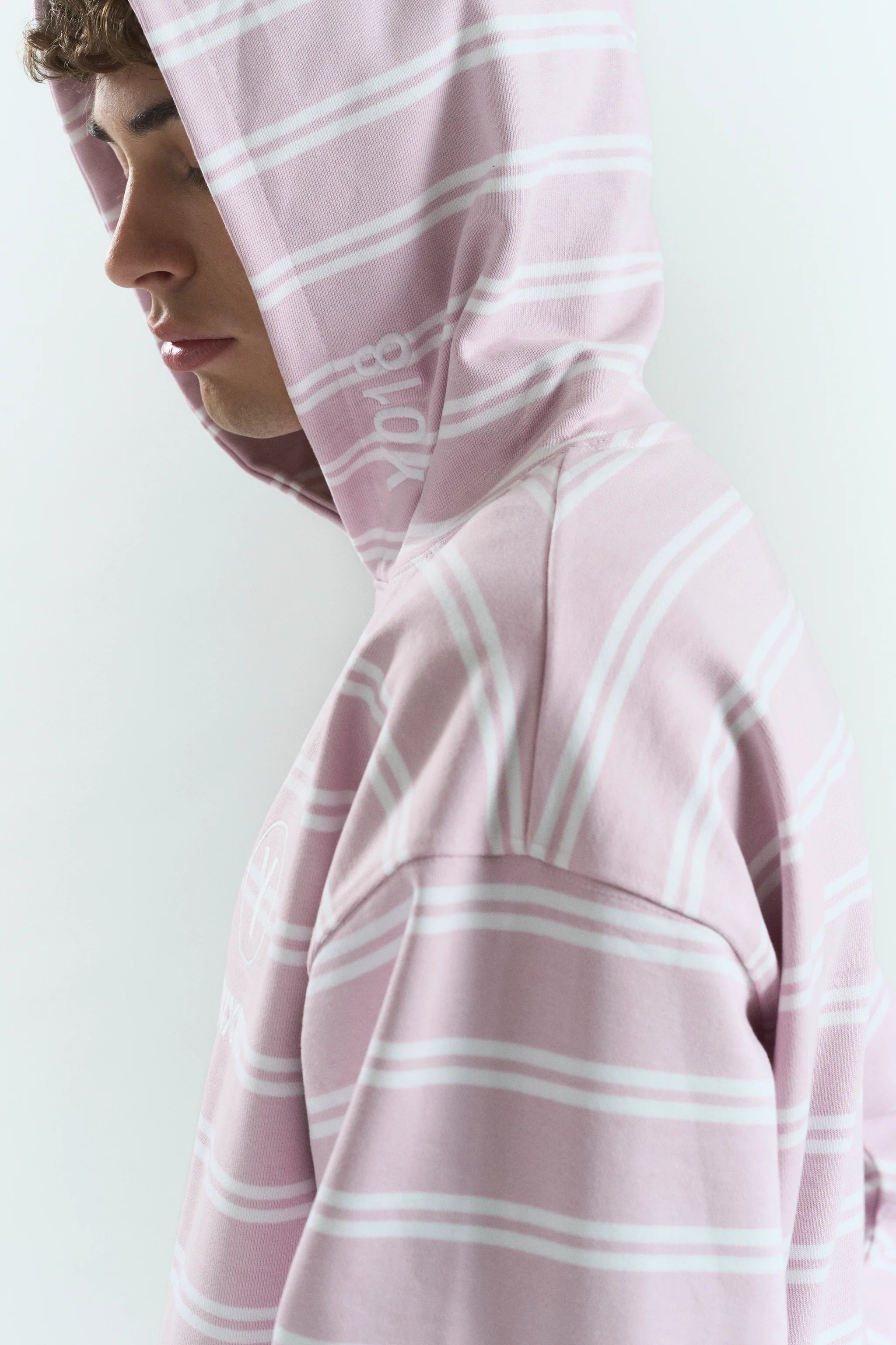 SKIN LOWERCASE HOODIE PINK