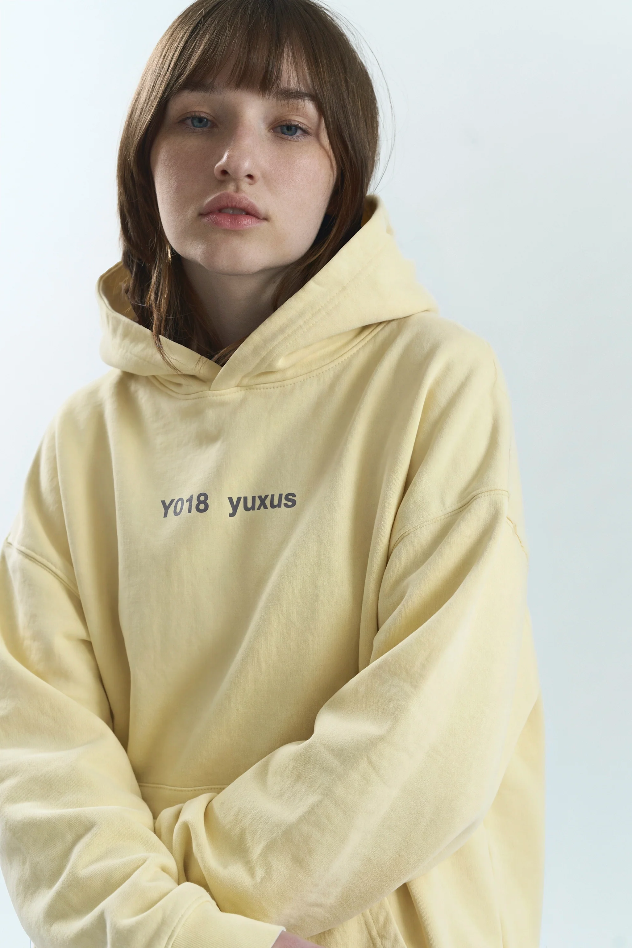 DENSE LOWERCASE HOODIE YELLOW