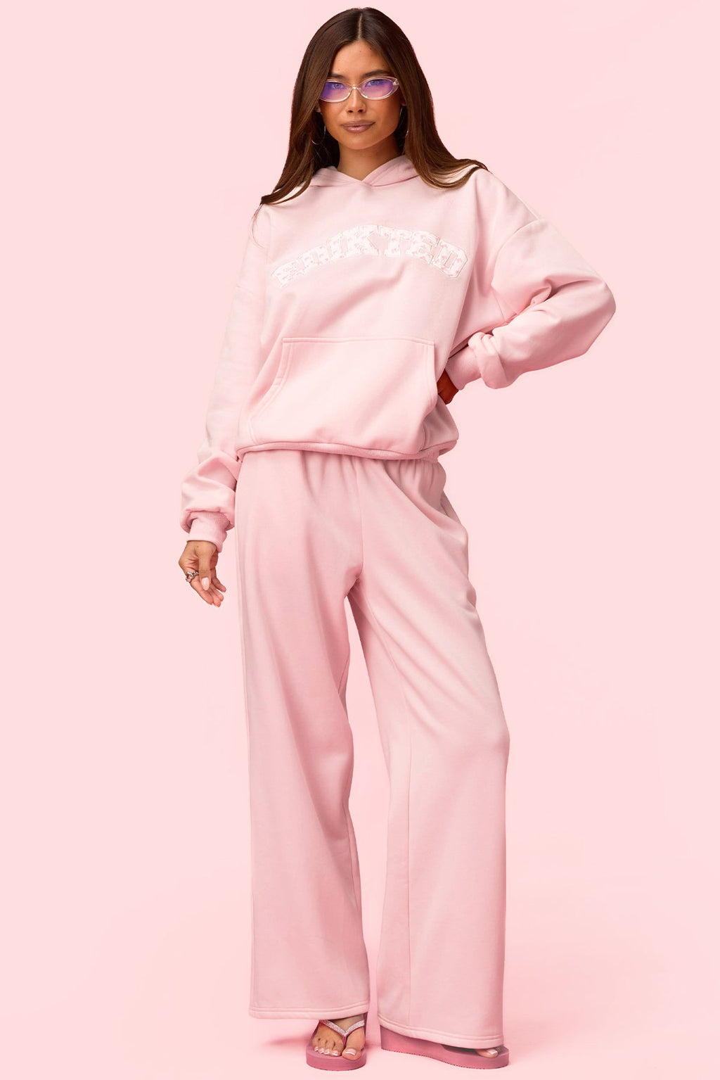 Edikted Hearts Barbie? Oversized Hoodie
